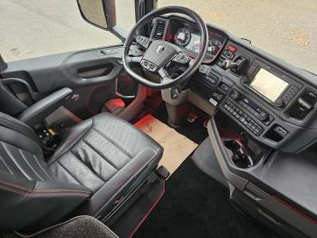 S660 V8 6x2/4 / RETARDER / HYDRAULIC / FULL AIR